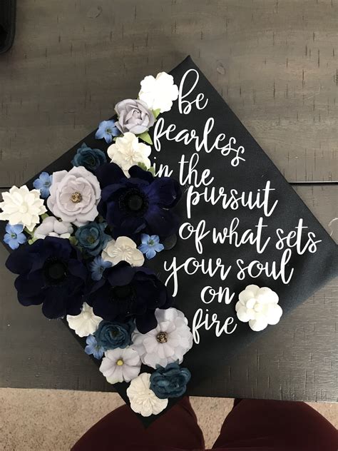 Decorating Graduation Caps