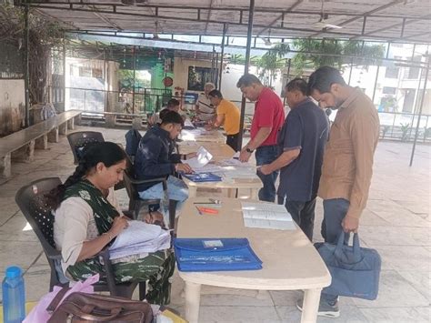 ECI orders Assam BLOs to change faulty images of voters: Photos of dogs ...