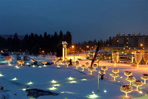 Christmas in Coeur d'Alene. Stunning! | Dream vacations, Coeur d'alene ...