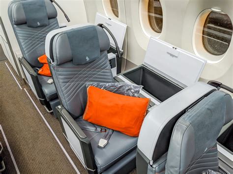 Singapore Airlines Airbus 350 Premium Economy Seat Photos