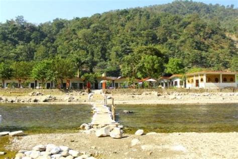 #1 Best Riverside AC Cottage in Rishikesh for Family & Couples
