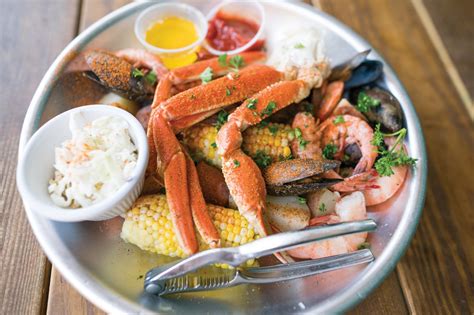 Beach Dining: Tybee Island, GA | South Magazine