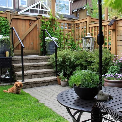 Nuvo Iron 13-in Black Gate spring in the Gate Hardware department at ...