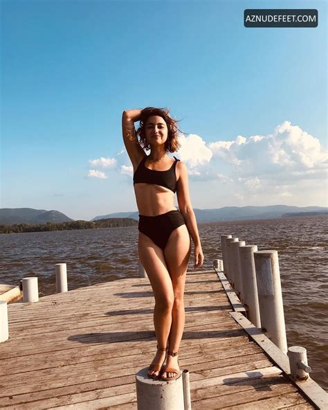 JENNY GORELICK Feet - AZNudeFeet