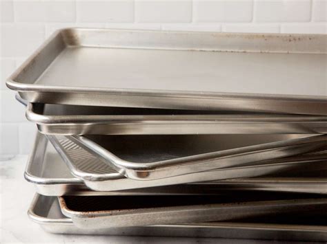 Baking Racks Stainless Steel Rimmed Baking Sheet The Best Baking Sheets ...