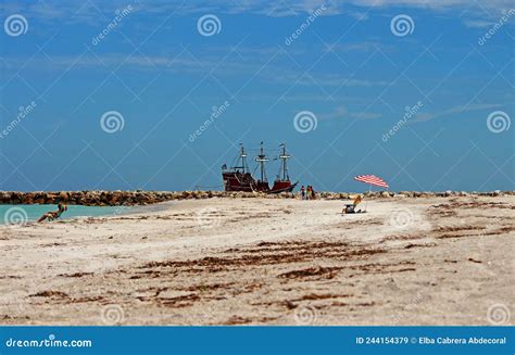 Sand Key Park Beach in Clearwater, Tampa, Florida Editorial Stock Image ...