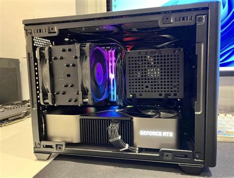 Mini-ITX Build 的图像结果