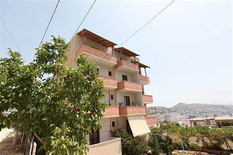 VILA ALINANI (Saranda) - Apartment Reviews & Photos - Tripadvisor