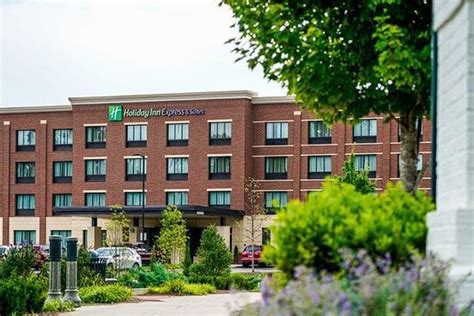HOLIDAY INN EXPRESS & SUITES FRANKLIN - BERRY FARMS BY IHG - Hotel ...