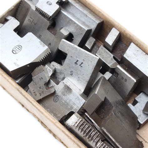 Old Engineering Tools 的图像结果