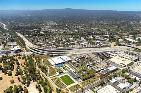 Microsoft Silicon Valley - WRNS Studio