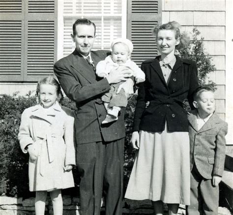 1950s Nuclear Family in America Vintage Family Photos, Vintage Pictures ...