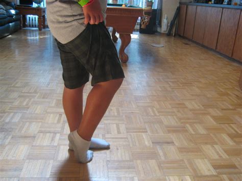 How to Moonwalk Easy Steps 的图像结果