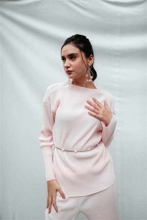 -Pleated Satin -Dry Clean only – Houseofmisaki