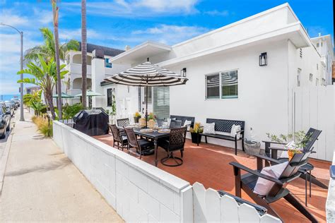 Newport Beach Vacation Rentals, House Rentals, Beachfront Rentals | Vacasa