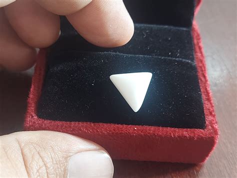 White Coral Stone | Safed Mooonga | Triangle | 7.25 ratti | With Certi ...