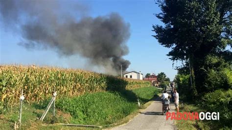 Incendio a Piove di Sacco in via Mareggia, 2 settembre 2016
