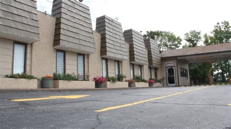 CAVALIER INN (Greensboro) - Hotel Reviews & Photos - Tripadvisor