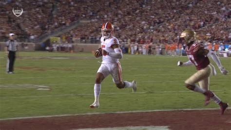 Clemson's fumble recovery sets up Uiagalelei's 3rd TD - ESPN Video
