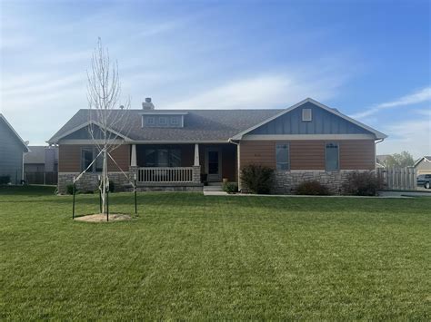 212 Steamboat Dr, Dodge City, KS 67801 - MLS# 14022 - Coldwell Banker