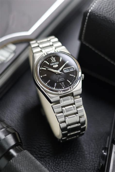 Vintage Seiko 5 White Dial with Glass Back - Automatic, Authentic Japan ...