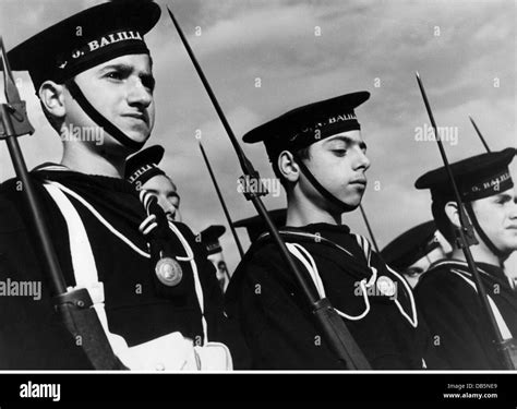 Italian fascism hi-res stock photography and images - Alamy