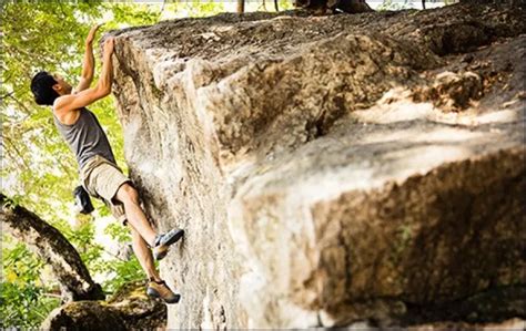 5 Best Climbing and Bouldering Gyms in Delhi NCR for Beginners