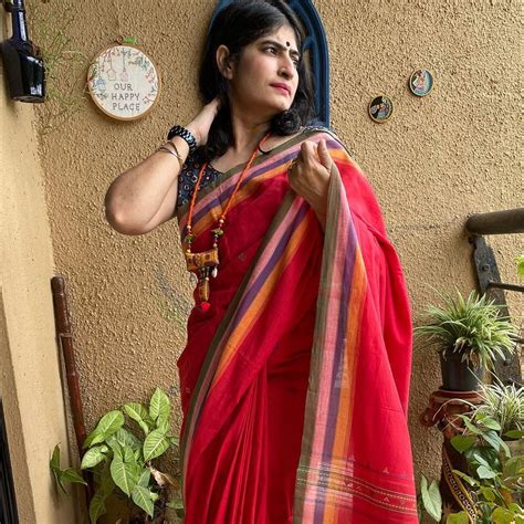 Red Kala cotton Bhujodi Sari – Forsarees