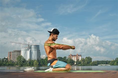 Chest Expander Workout Course 的图像结果