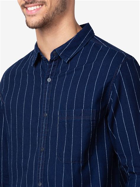 Spykar Men Indigo Blue Cotton Slim Fit Striped Shirt