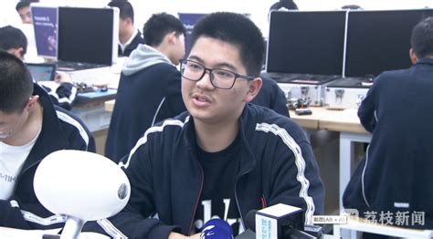 AI走进课堂 开启教学新范式：人工智能课程已覆盖江苏128所学校_荔枝网新闻