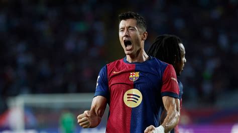 Barcelona coach Flick delighted with Robert Lewandowski after 2-1 win ...