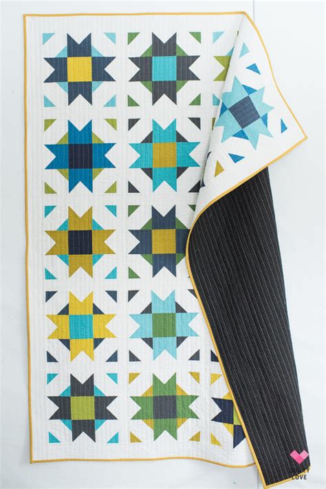 Compass Star Quilt Pattern _ A modern star quilt - Quilty Love