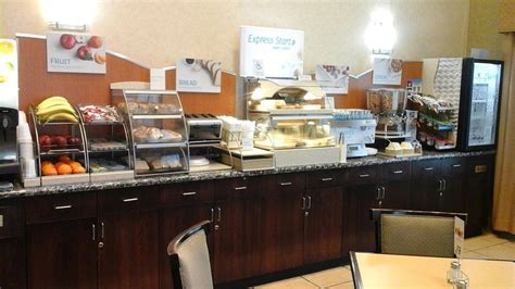 HOLIDAY INN EXPRESS & SUITES MUSKOGEE BY IHG - Hotel Reviews, Photos ...