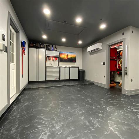 13 Garage Floor Epoxy Colors You Weren't Expecting To Look So Great ...