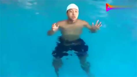 你们有学过在深水区最轻松的踩水姿势吗？蛙式踩水 & 搅蛋式踩水