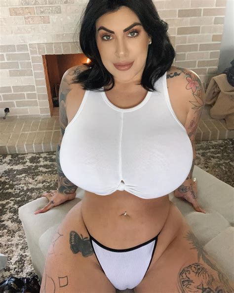 huge tits, huge boobs, big tits, big boobs, tied up,