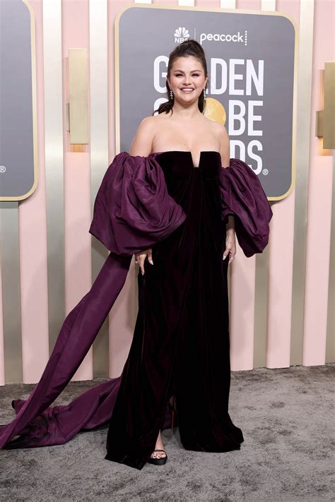 Selena Gomez does dramatic sleeves on Golden Globes 2023 red carpet