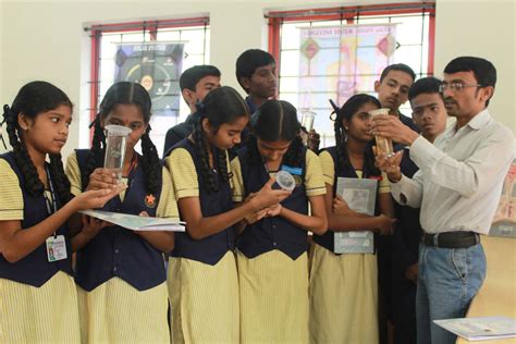 Science Lab :: Oriental School