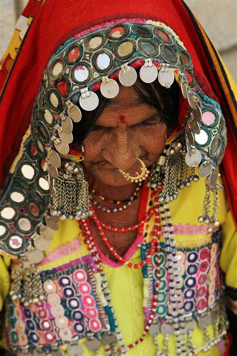 D'source Introduction | Lambani Embroidery - Sandur | D'Source Digital ...