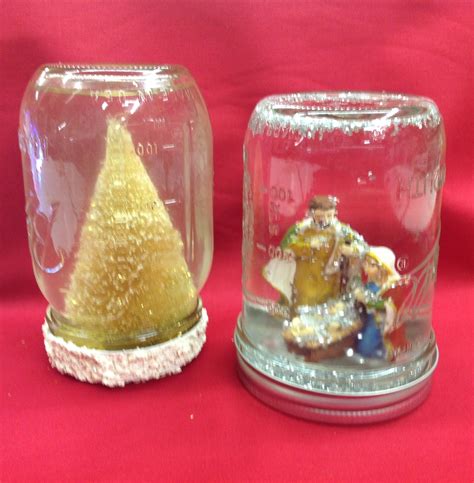 Mason Jar Snow Globes | Jars snow, Snow globes, Mason jars