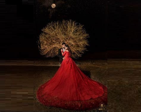 G217, Red Boat Neck Half Sleeves Long Trail Prewedding Gown Size, (XS ...