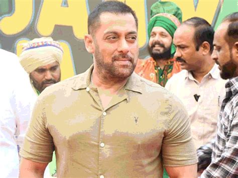 The actor arrived at the trailer launch of the Punjabi film