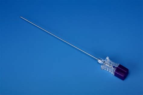 Cina Ago spinale di anestesia a gettare (punto della matita ...