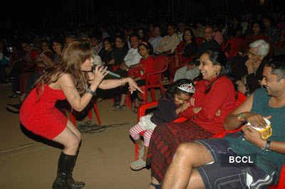 Ashish Shelar's Christmas bash for kids at Bandra in Mumbai - Photogallery