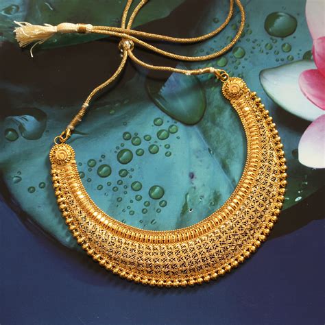 Buy Traditional Net Patterned Design Gold Choker Necklace Set Online ...