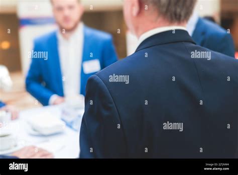 Group of Men in Suits 的图像结果