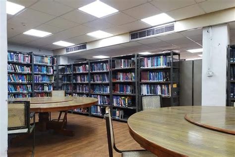 Lady Hardinge Medical College New Delhi Campus: Photos, Virtual Tour