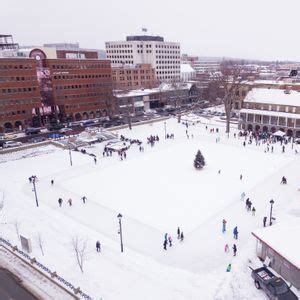 FROSTival Acadian Skate / Patinage des Acadiens du FROSTival , Officers ...