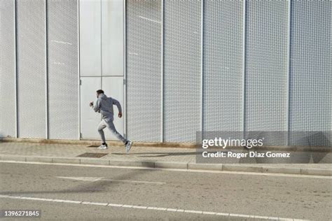 Marathon Side View 的图像结果